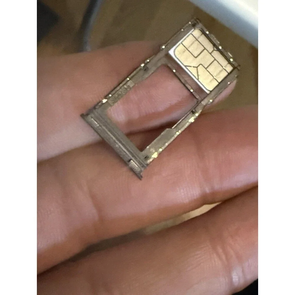 Tracfone Motorola Moto G , Parts Phone Broken Screen , Selling For Parts